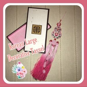 Asian Large Tassel